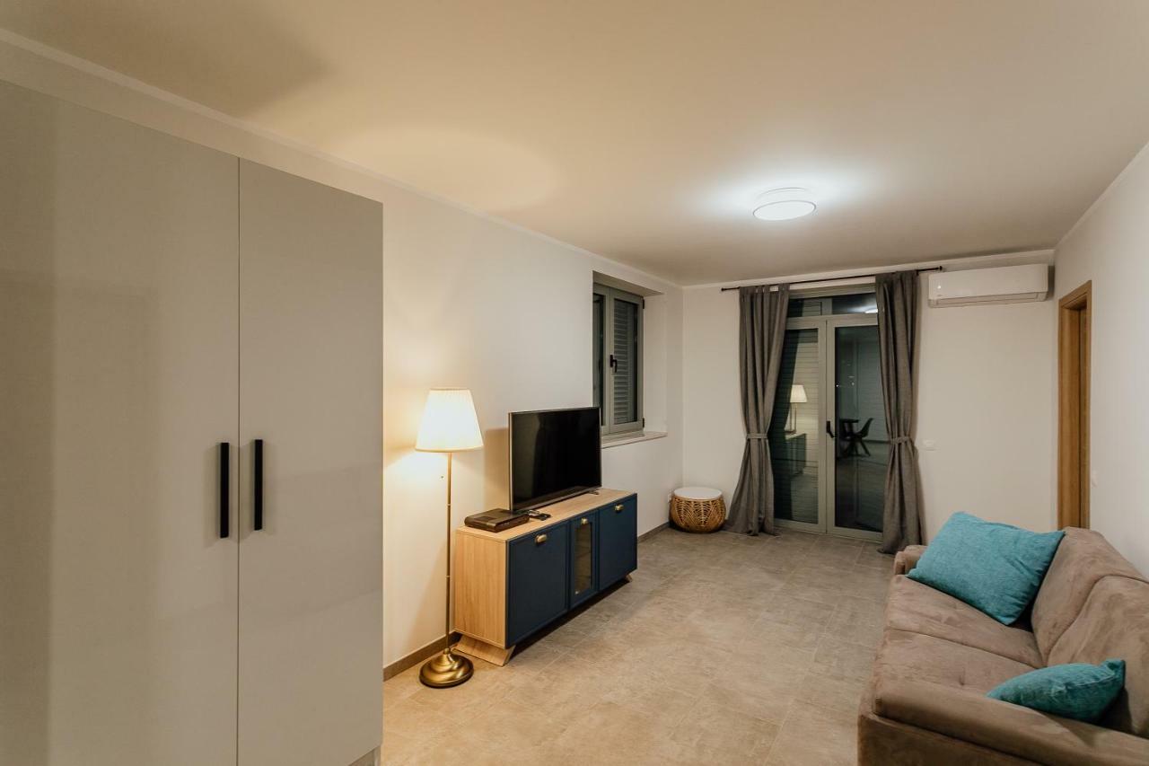 Boka Apartment 4 แฮร์เซ็ก-โนวี ภายนอก รูปภาพ